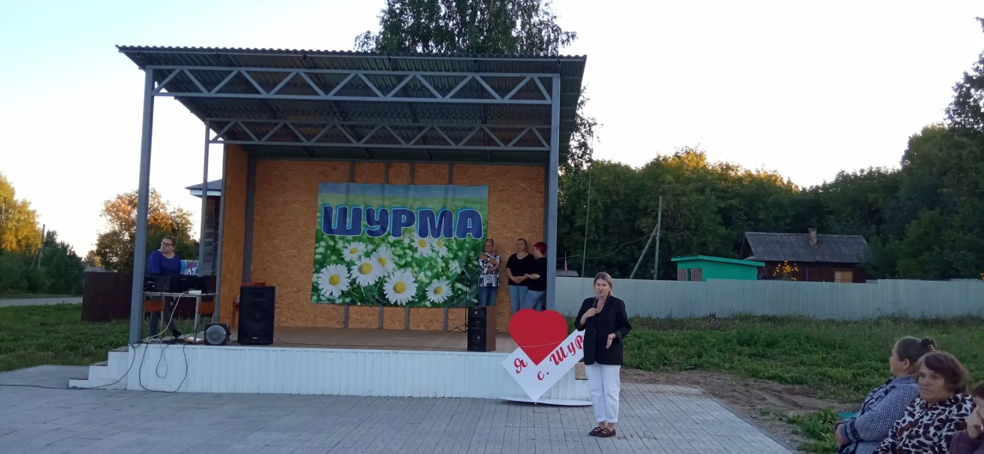 22 августа прошло открытие уличной сцены, которая была построена по проекту  поддержки ...