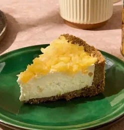 Ананасовый чизкейк без выпечки — тает во рту 🍰 

Ингредиенты:

Основа
Крекеры — 12 шт. (156 г)
Трос
