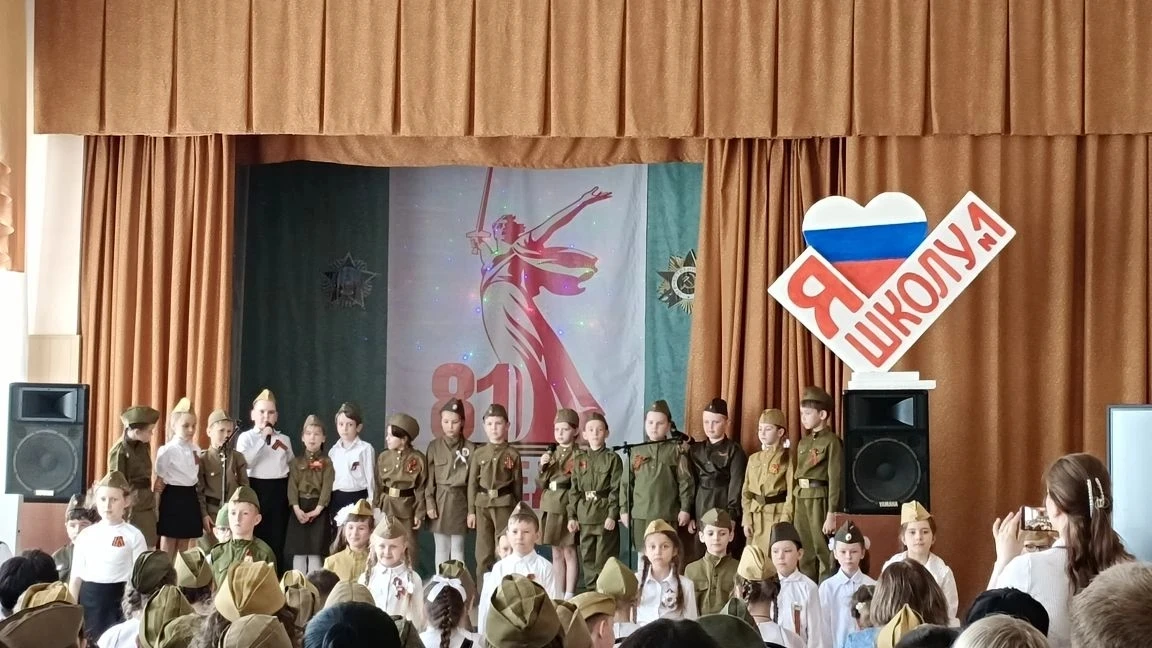 ✨ Сегодня в школе было по‑особенному тепло и торжественно — мы провели фестиваль «Салют победы не по