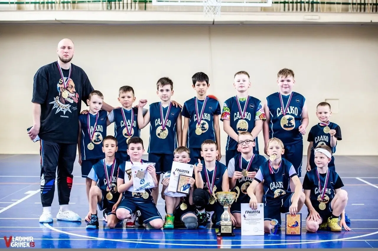 🏆Команда Пестовской спортивной школы - ПОБЕДИТЕЛИ кубка «Термал системс» по баскетболу!

29-31 мая 