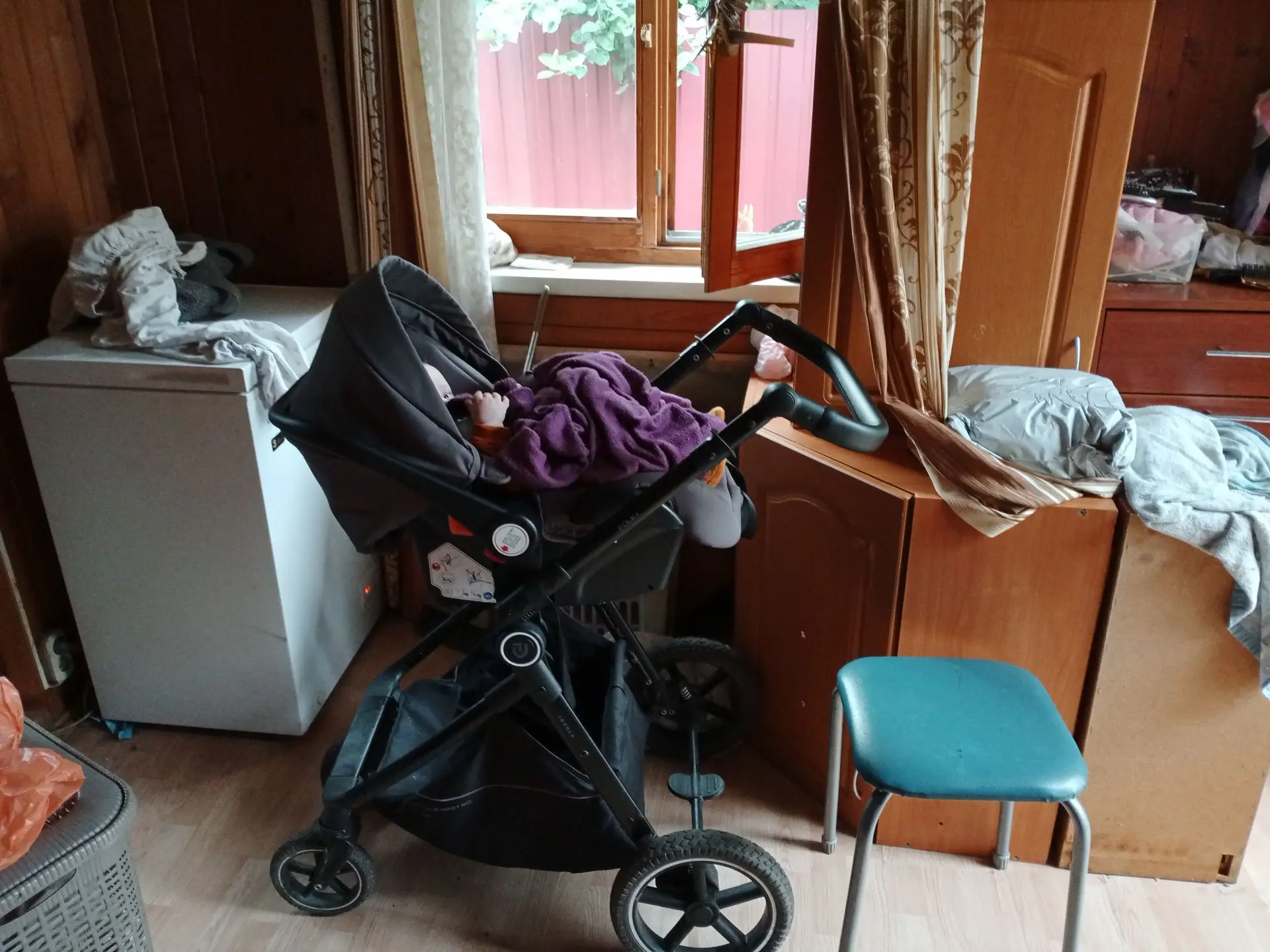 Продам коляску в хорошем состоянии