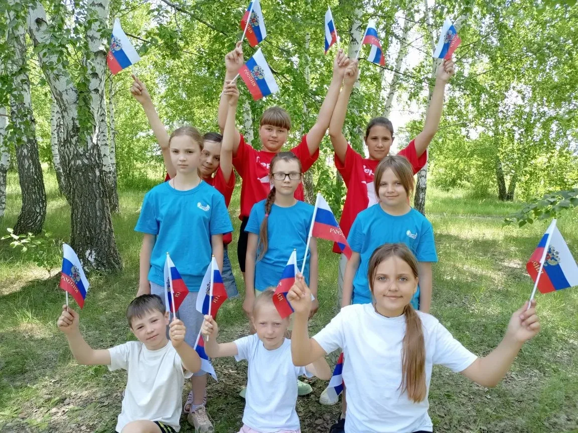 ДЕНЬ 1️⃣1️⃣. ХОРОВОД ДРУЖБЫ.
🇷🇺 Празднуем День России! 🇷🇺

🌐  Одиннадцатый день в нашем лагере 