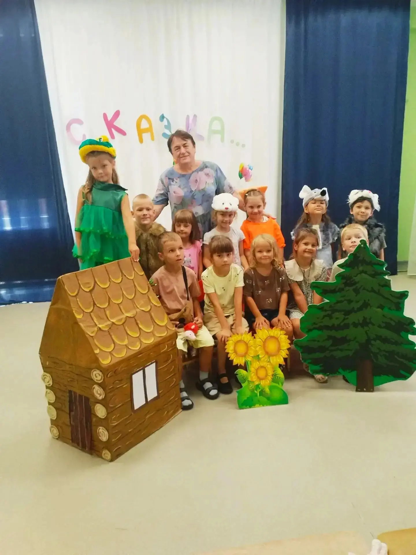 Неделя сказок открывает новый день в МАДОУ дс 31 "Зоренька" 🤗дошколята групп "Дельфиненок" и "Цвети
