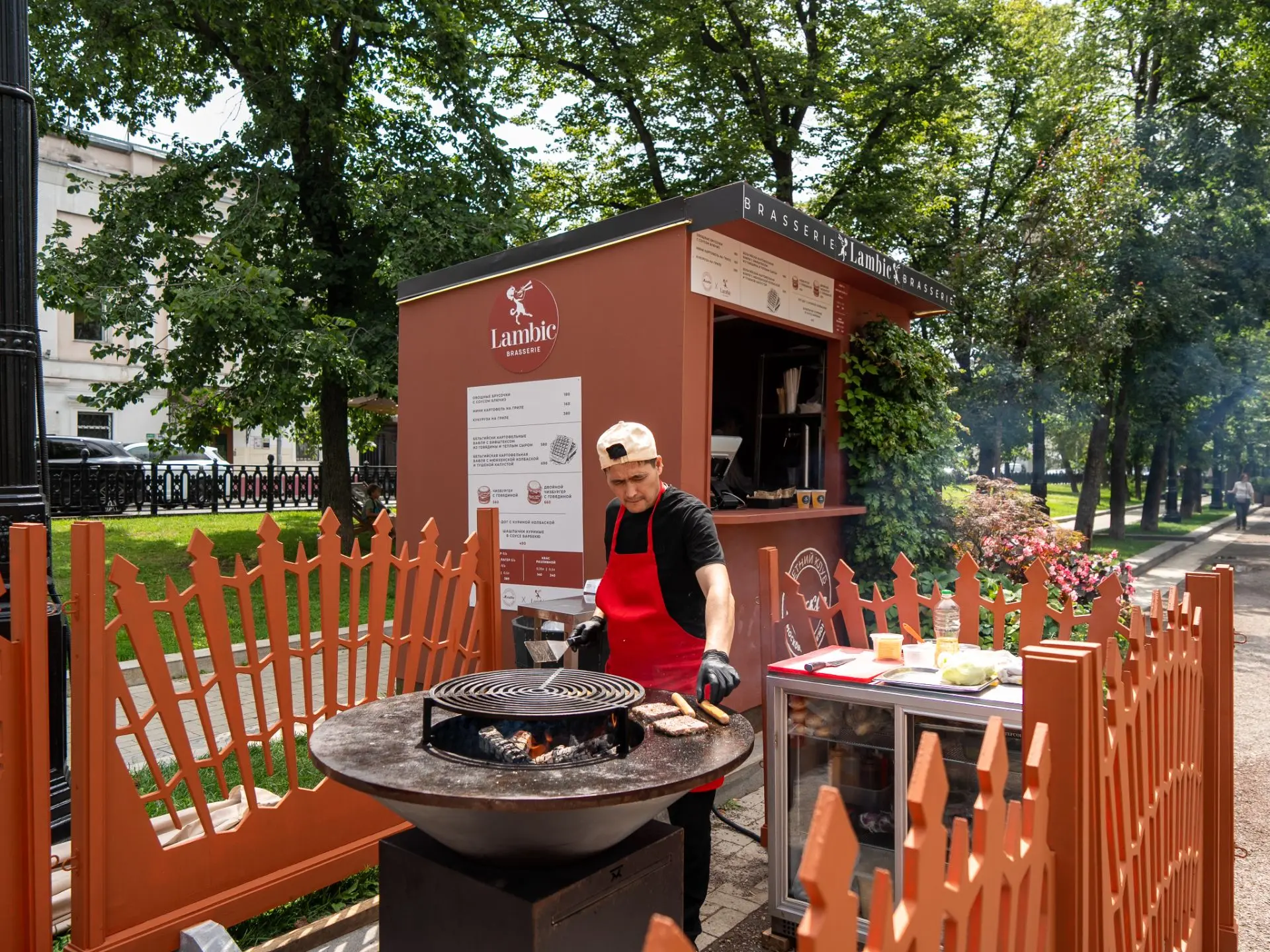 🤩 Сети ресторанов Brasserie Lambic исполняется 15 лет, 15-й точкой на карте столицы стал и поп-ап-п