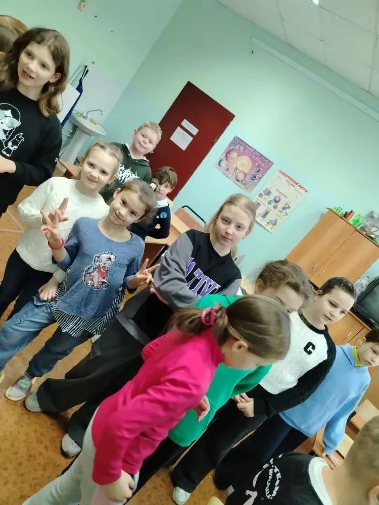 🎉 Сегодня 3Г класс дружно и весело отпраздновал Масленицу в Доме юношеского творчества Краснооктябрь