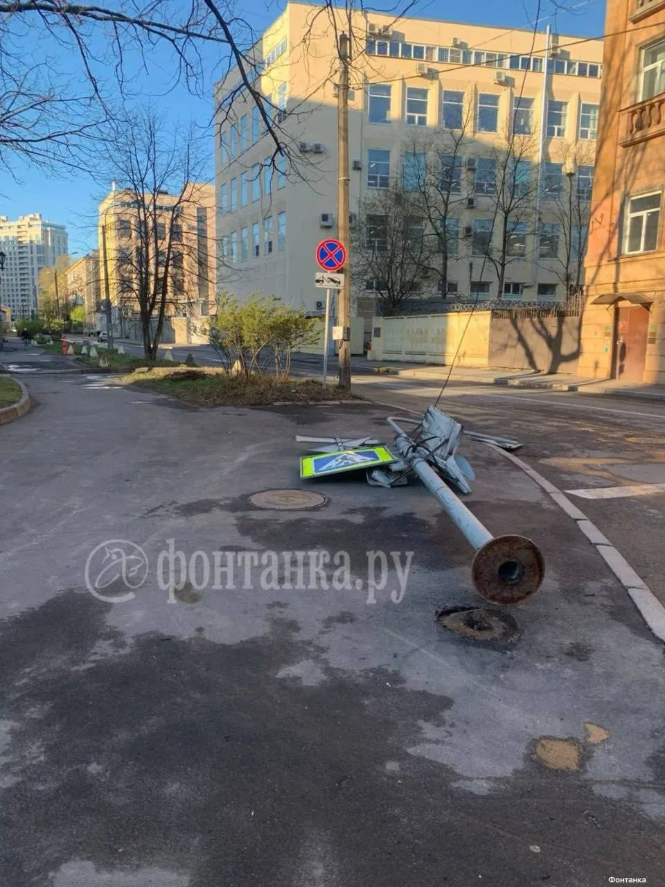 🌪 Вчерашний ураган не прошел без последствий  Вечером 22 апреля на Петербург обрушился мощный ураган