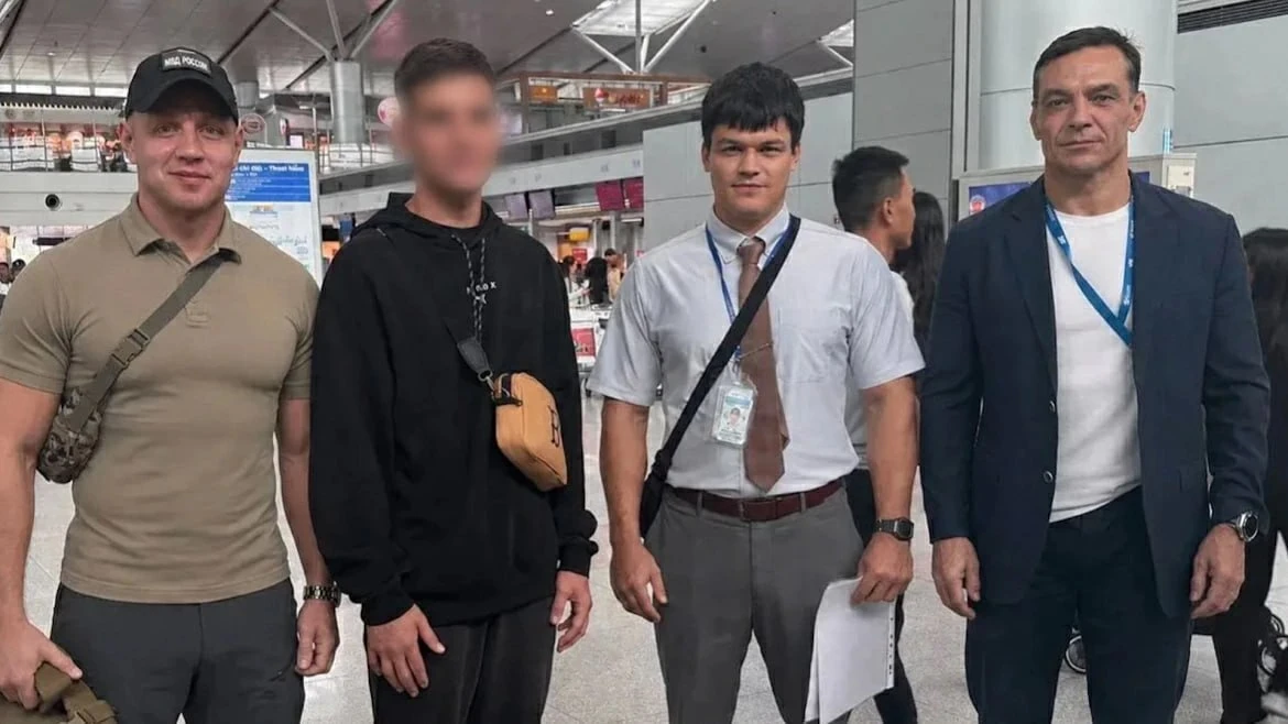 #НР_происшествия

Охотника на мидий в бухте Новороссийска поймали во Вьетнаме

Сотрудники правоохран