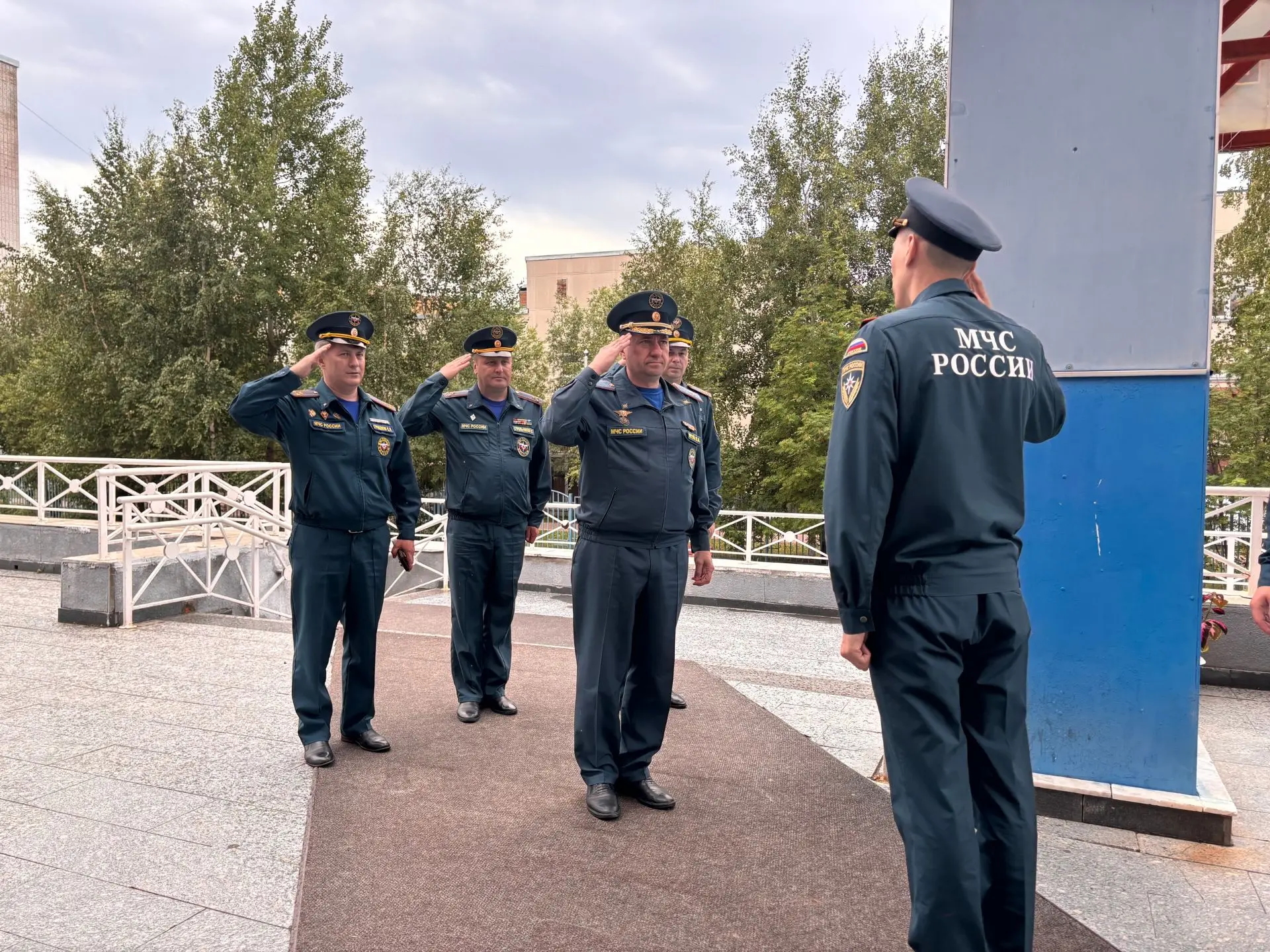 🕯️ В День памяти и скорби в школе №46 открыли мемориальную доску в честь выпускника – гвардии старш