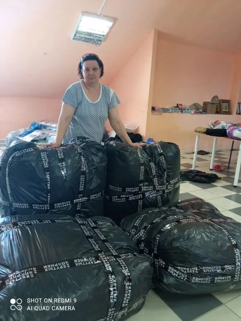 Сотрудники УФК по Ярославской области принимают постоянное активное участие в плетении маскировочных