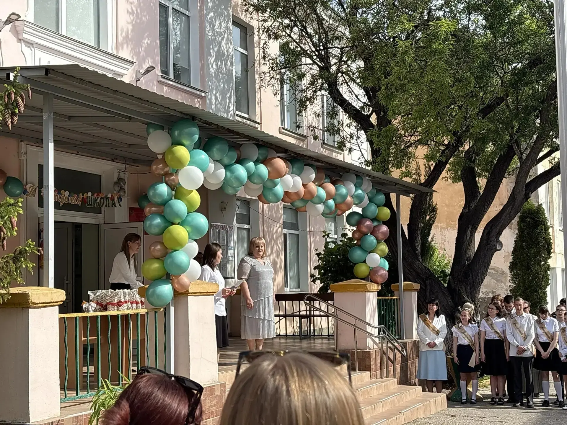 🎓 Последний звонок в нашей школе: трогательный финал одной главы и старт новой! 💖
