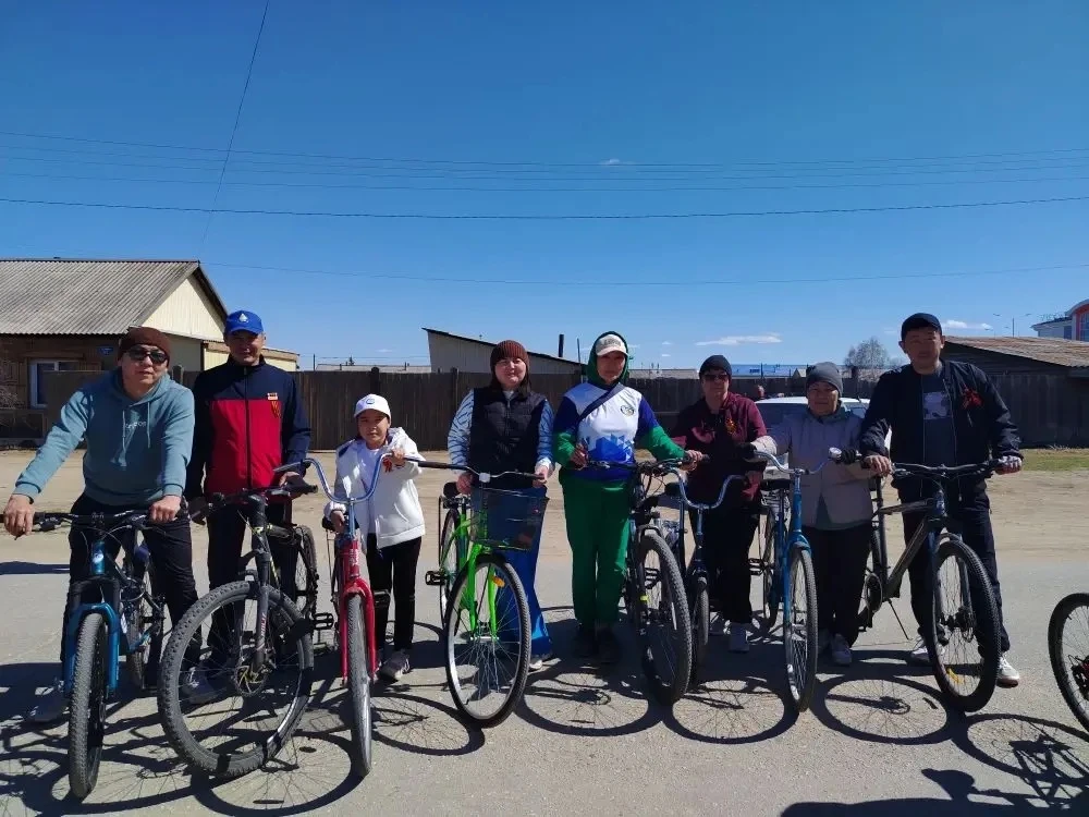 🚲 От Победы к Победе: Как коллектив РЦДО проехал сквозь историю  7 мая в Курумканском районе состоял