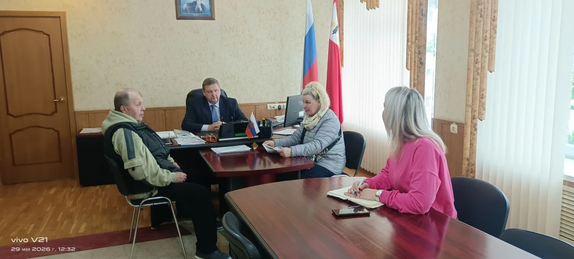 Сегодня прошла встреча начальника Управления по Заднепровскому району Дежкова Д.А. с ак...