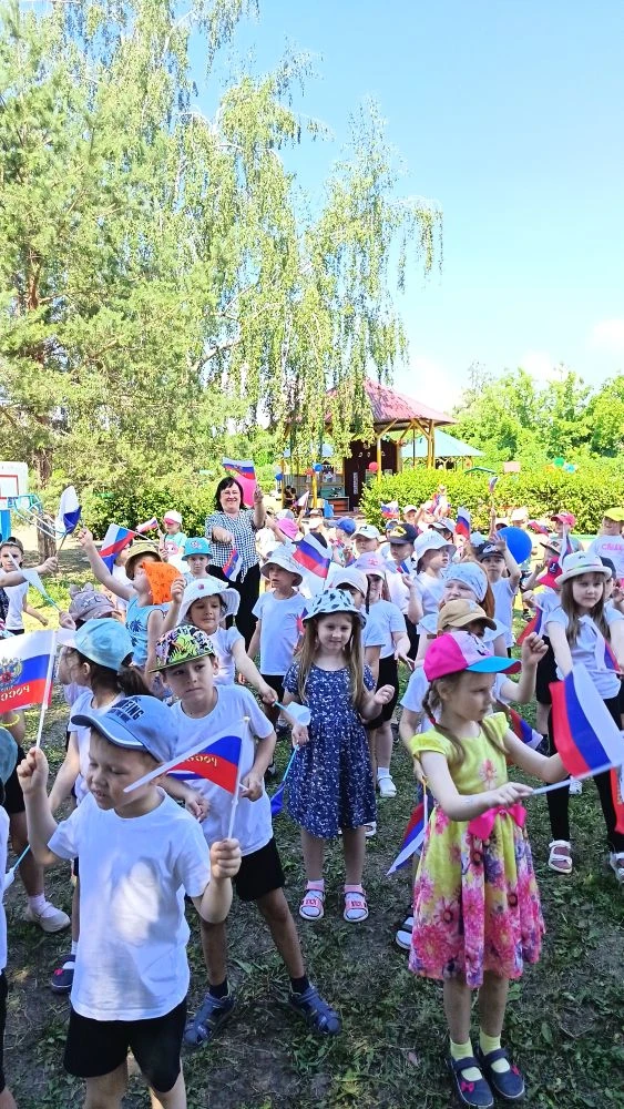 В нашем детском саду ярко и торжественно прошел День России!
