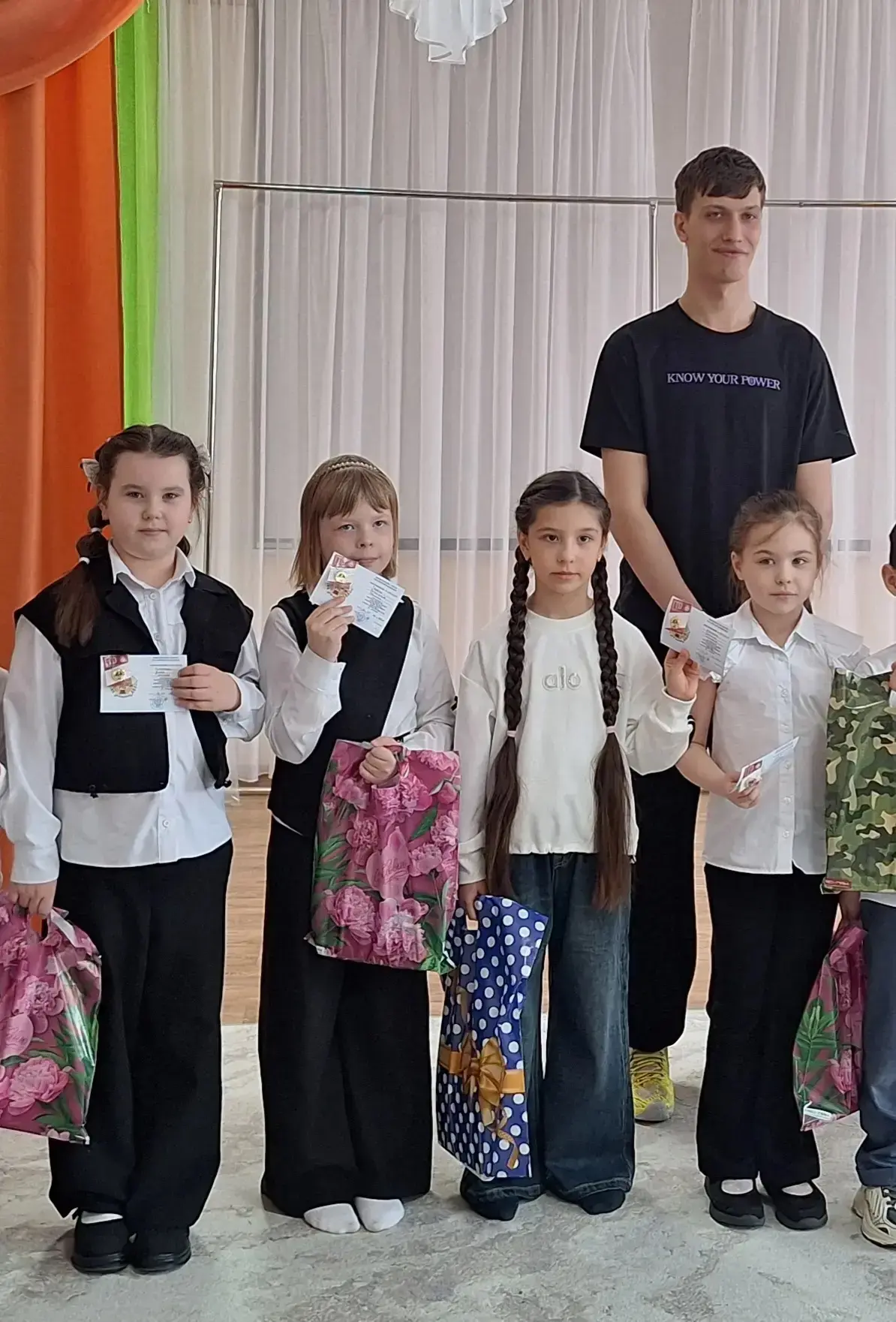 🥇ПОЗДРАВЛЯЕМ!🎉  Ученицы 1Г класса (кл.руководитель Аверба Т.В.)  получили ЗОЛОТЫЕ  значки Всероссийс