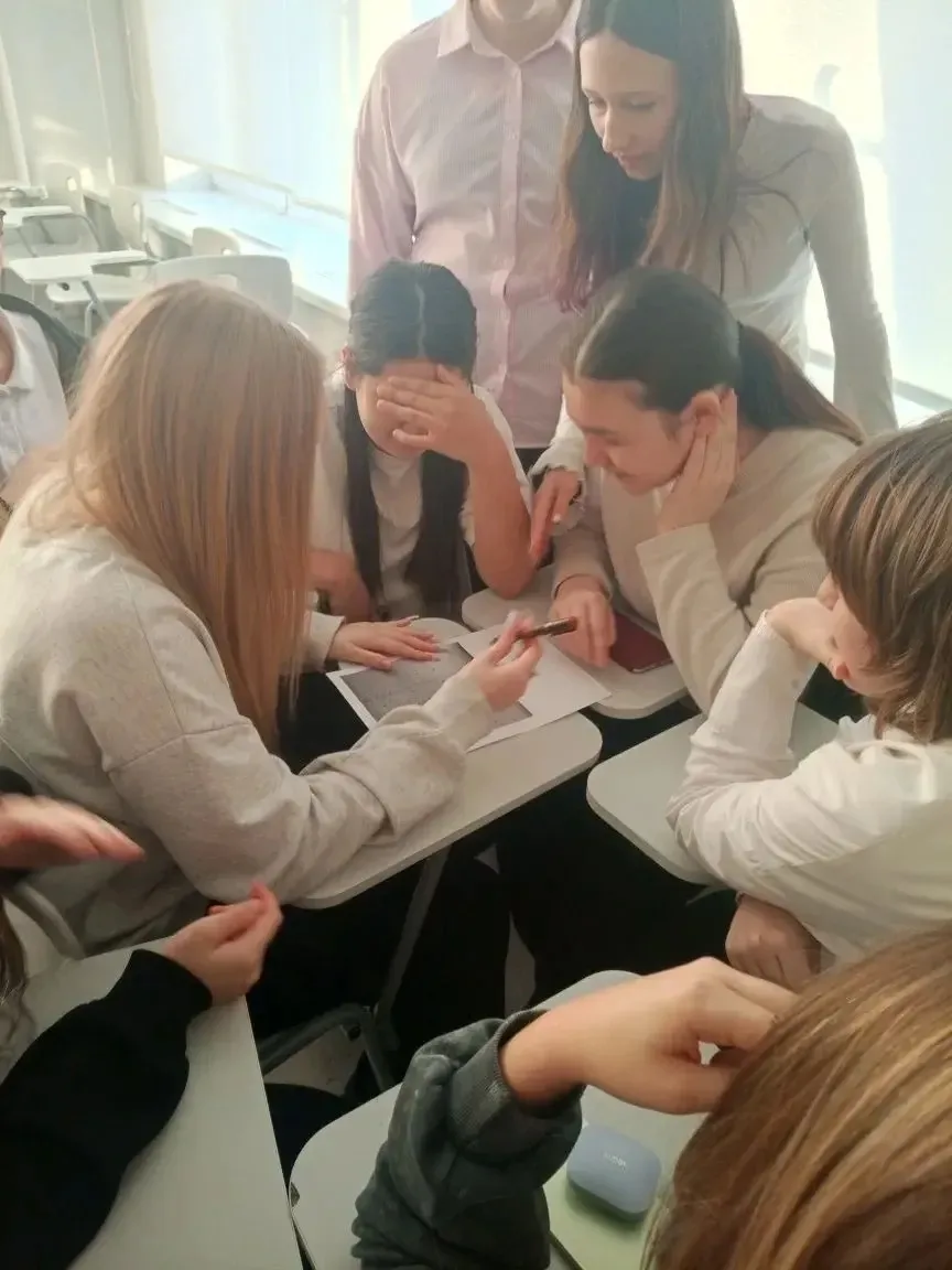 🧠✨ Неделя психологии в школе: эмоции, творчество и открытия! 💬🎨  В нашей школе ярко и насыщенно прош