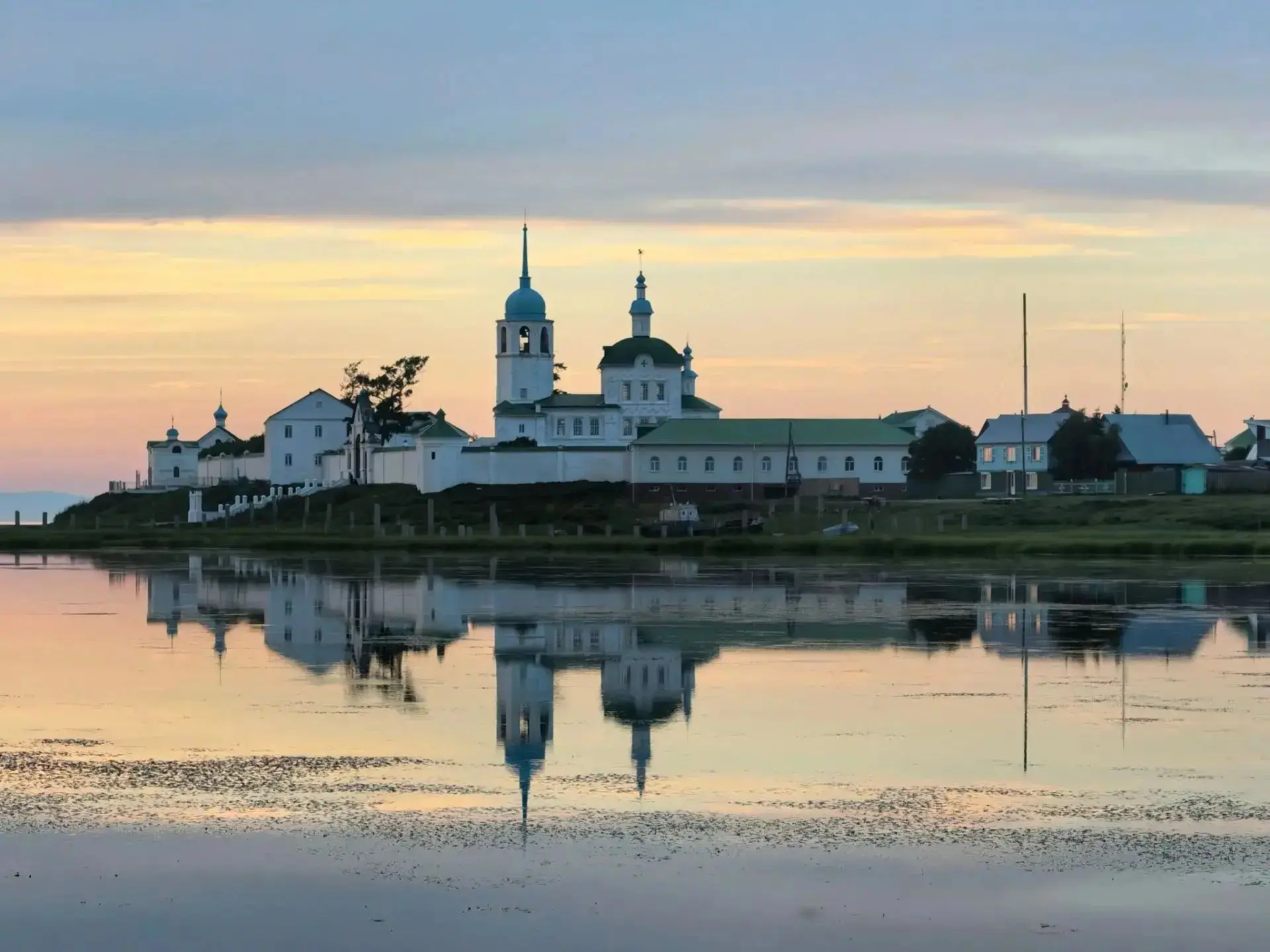 📝"Красота Посольского Сора"

Автор 📷
Оксана

Жить в России
— Любить Россию 

Еравна-инфо.24/7