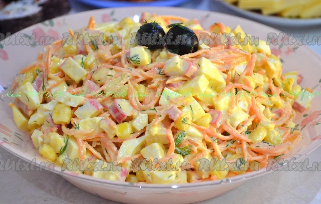 Салат с морковью по-корейски и крабовыми палочками "Валерия"  Хочу предложить вам рецепт очень вкусн