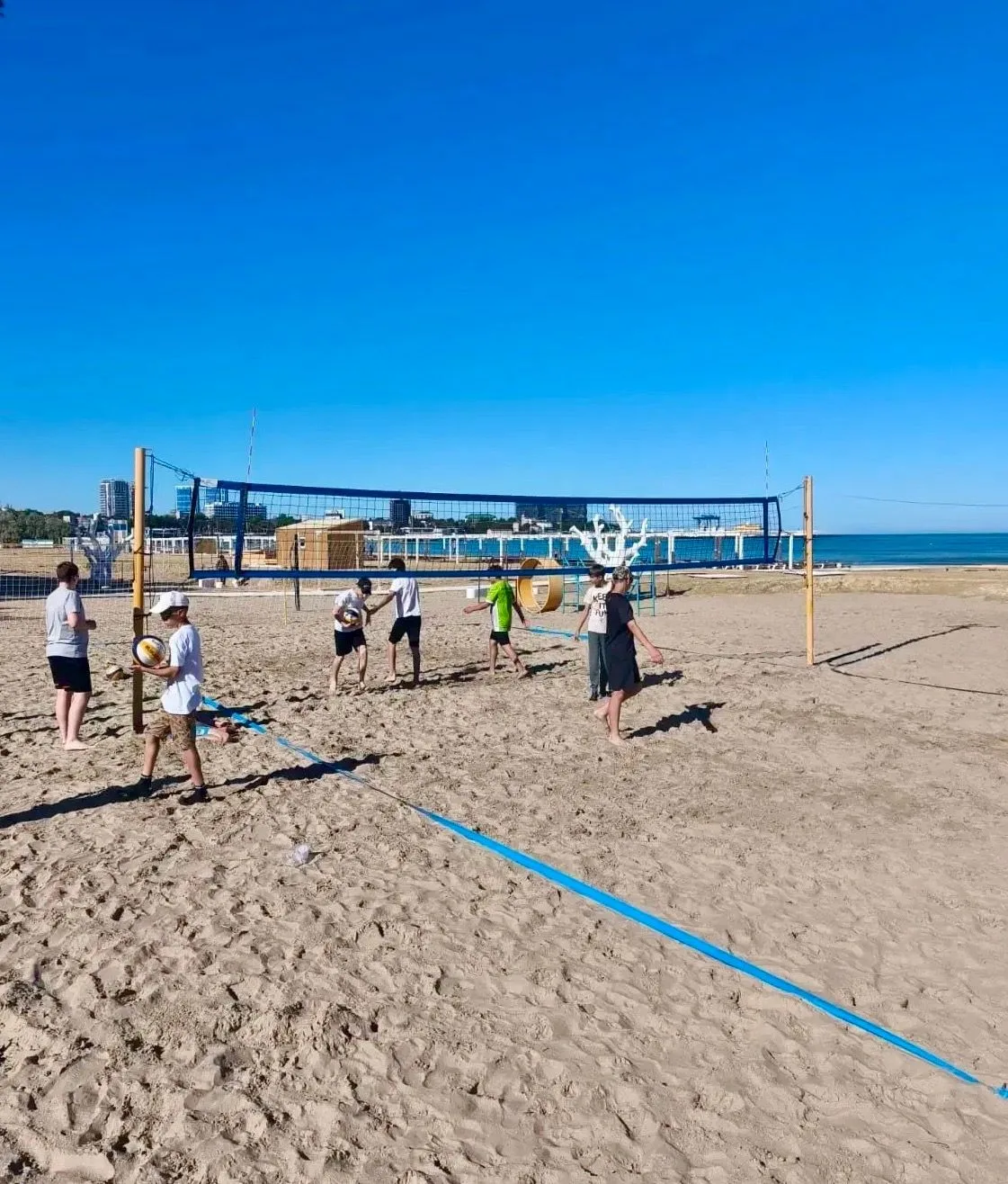 🏖 Воля к победе на песке: турнир СШ по пляжному волейболу! 

⚡️ 2 июня на пляжных кортах Анапы прош