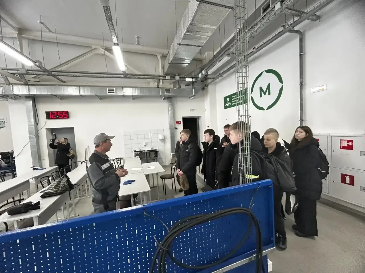 В рамках всероссийского профориентационного проекта «Россия — мои горизонты» учащиеся 8Б класса посе