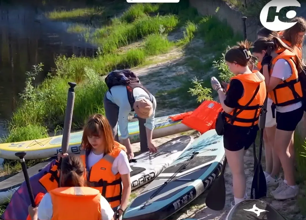 💦Расплатиться вторсырьем

В Когалыме (ХМАО) экоактивистам предложили бесплатное катание на сапборда