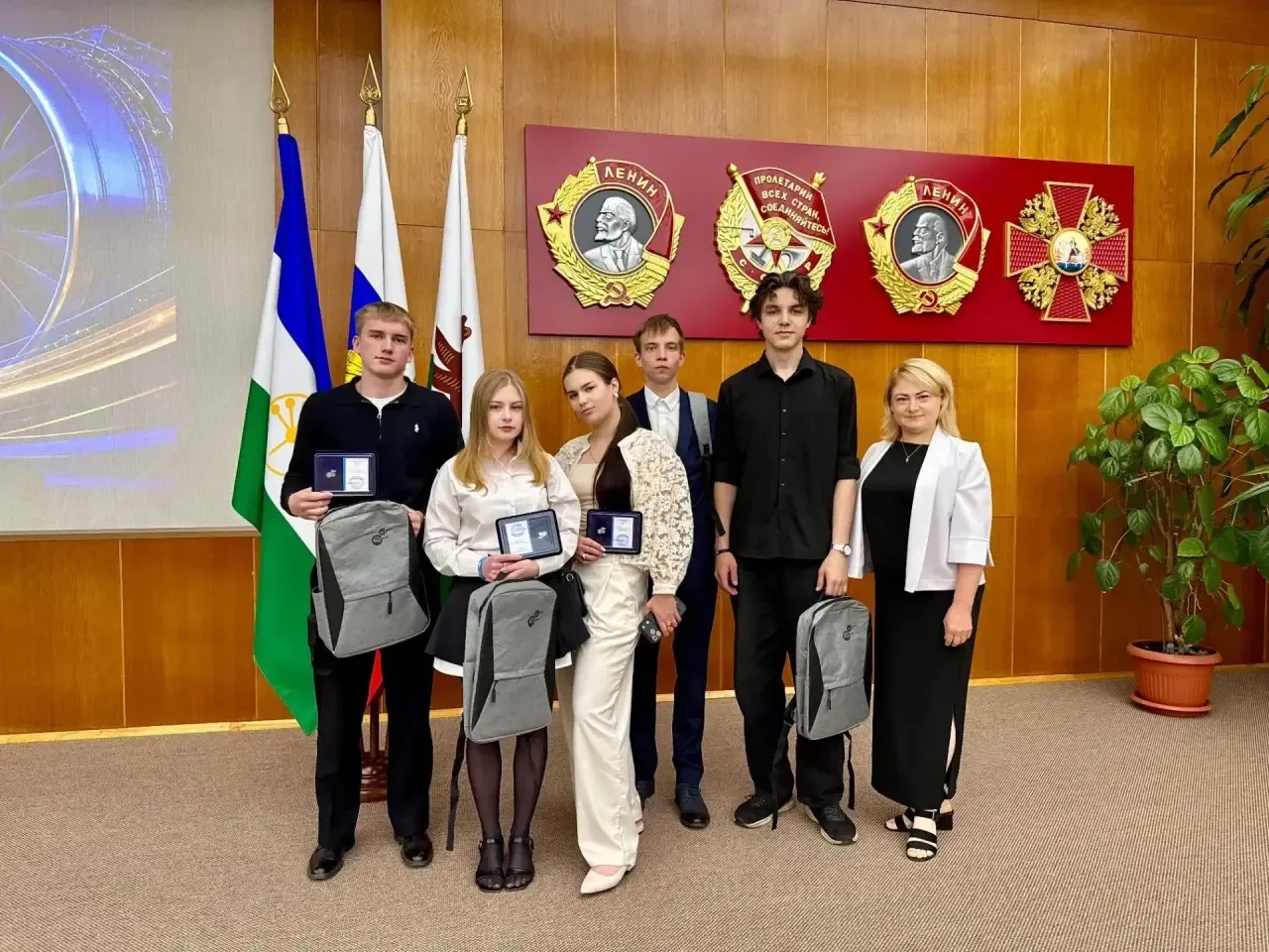 В ОДК-УМПО наградили лучших выпускников ассоциированных школ «Союза машиностроителей России»! 
В рам