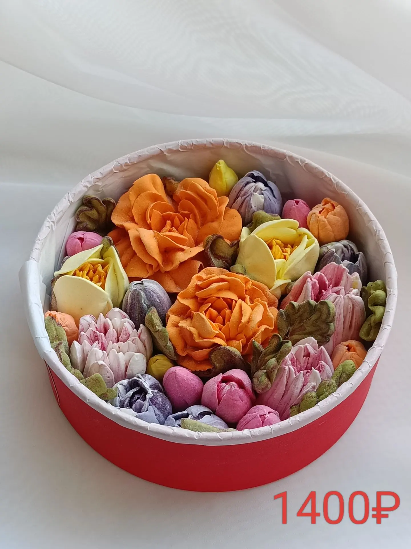 Диаметр коробочки 18 см.