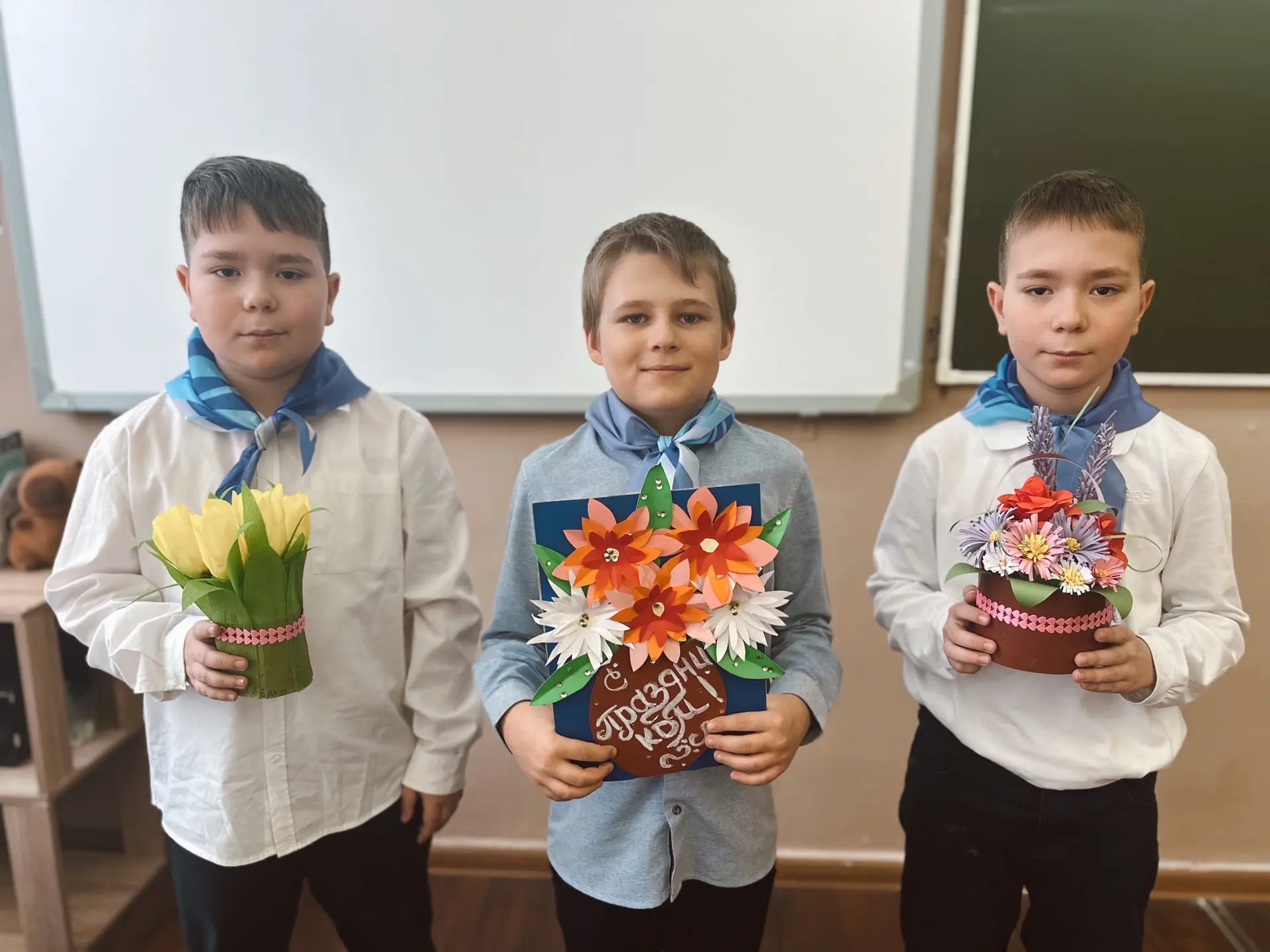 Весна в нашей школе начинается не с календаря, а с добрых дел наших маленьких «Орлят»! Ребята принял