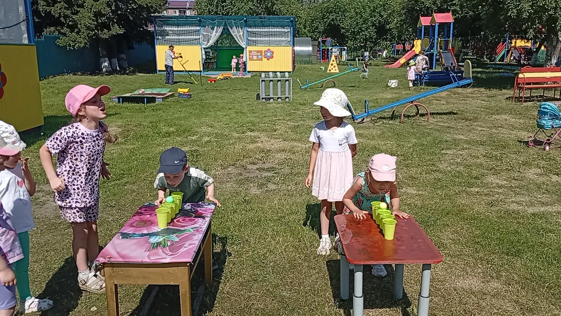 Жаркие игры с прохладными брызгами в Доме Дружбы! ☀️