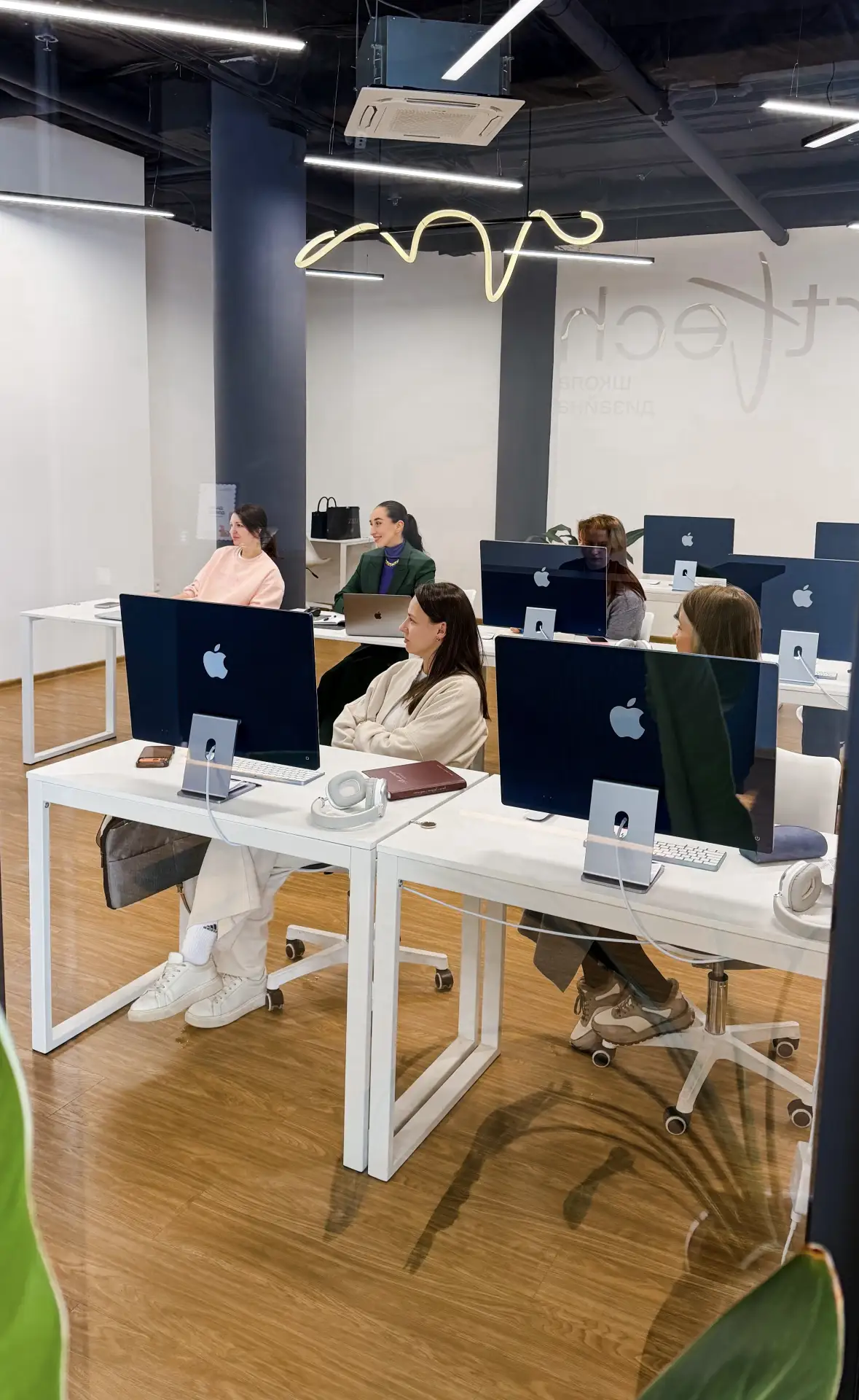 В Екатеринбурге на этой неделе в школе дизайна artTech пройдёт бесплатный мастер-класс для тех, кто 