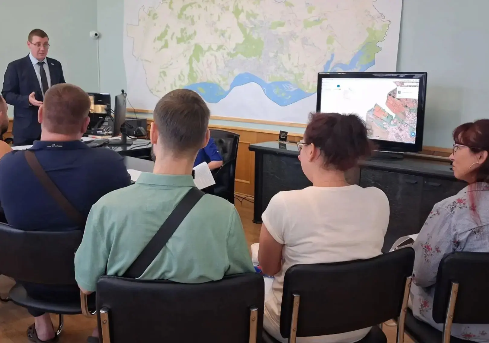 Продолжается работа по предоставлению земельных участков многодетным семьям