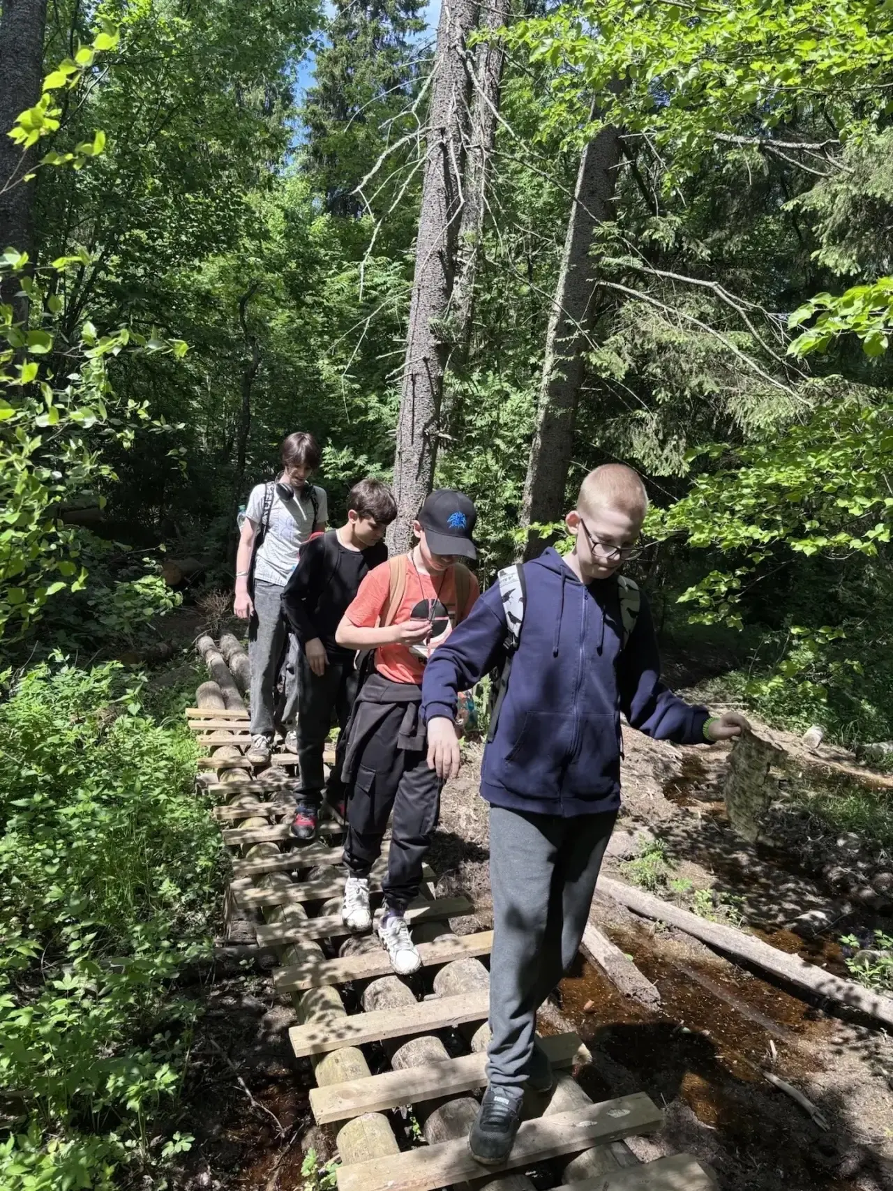 🏕️Ведём прямое включение из нашего похода  Туристы из 6А вместе с классным руководителем Игорем Влад