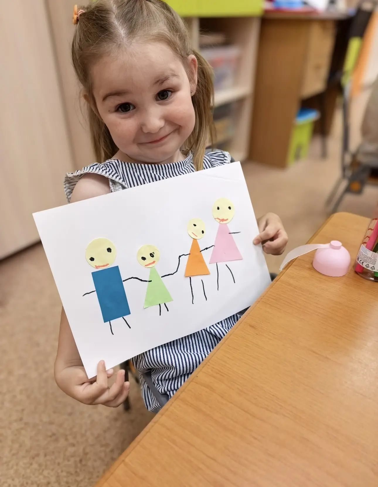 ✨ В этот светлый праздник говорим о самом главном — о семье! 👨‍👩‍👧‍👦

После душевного разговора 