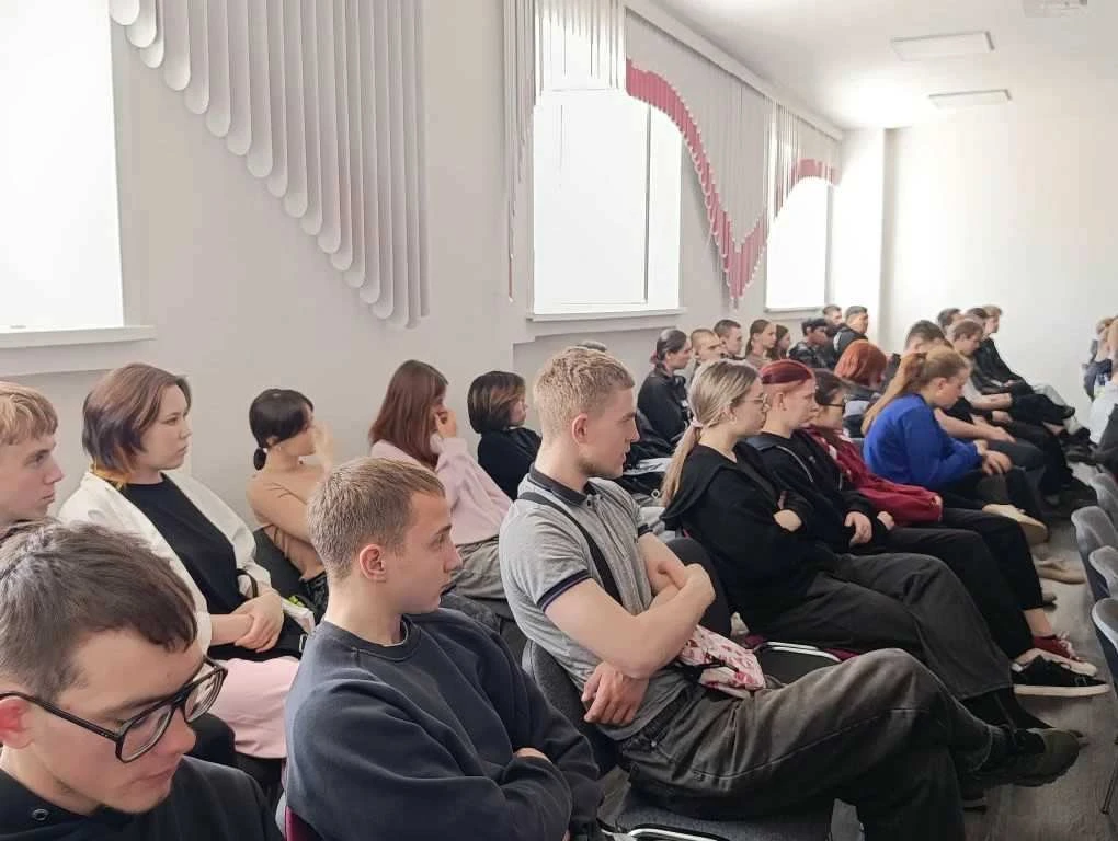 " Будь осторожен в сети - Интернет! "