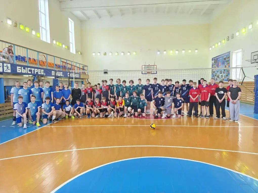 🇷🇺🏐10 мая в г. Алексеевка прошел турнир по волейболу среди юношей 2010-2011 г.р., по...