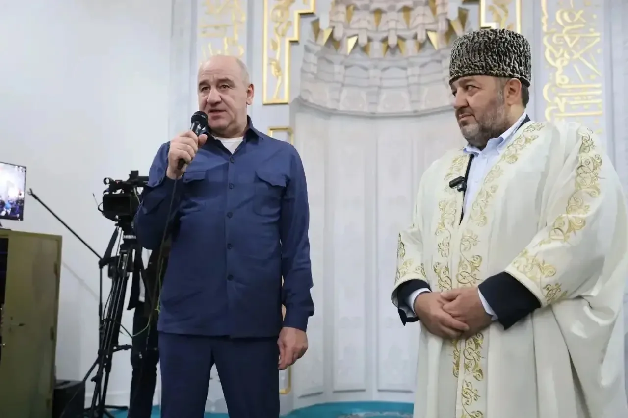 Рашид Темрезов вместе с верующими со всей республики принял участие в праздничной молитве, которую в
