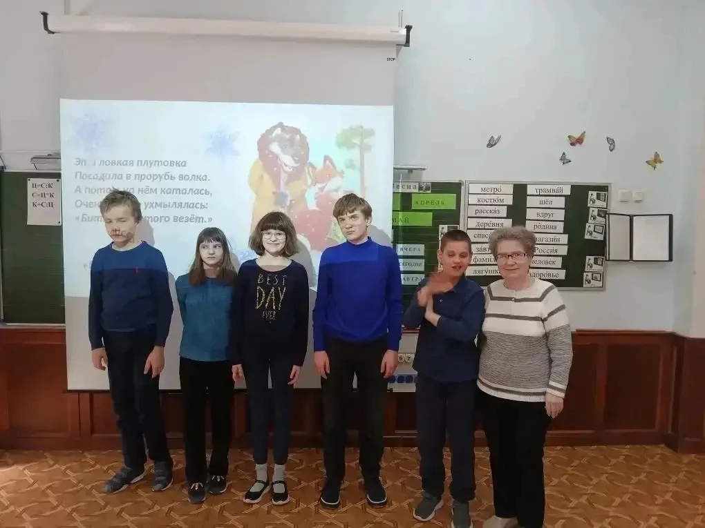 ЗАЖГИСЬ СИНИМ 💙  В честь Всемирного дня распространения информации о проблеме аутизма в корпусе на у