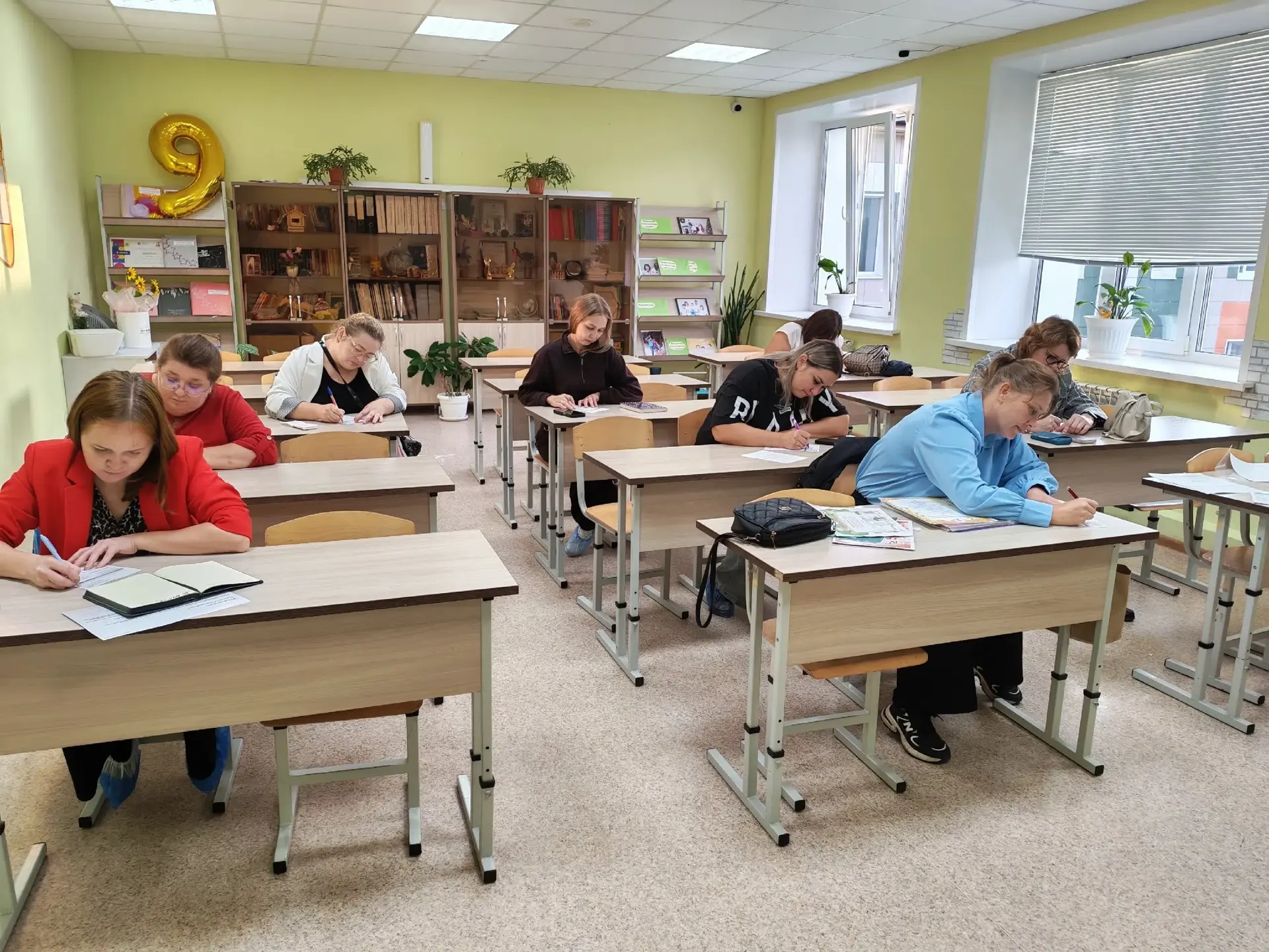 9 класс: старт новой эры! Наше родительское собрание — взгляд в будущее 🚀📚