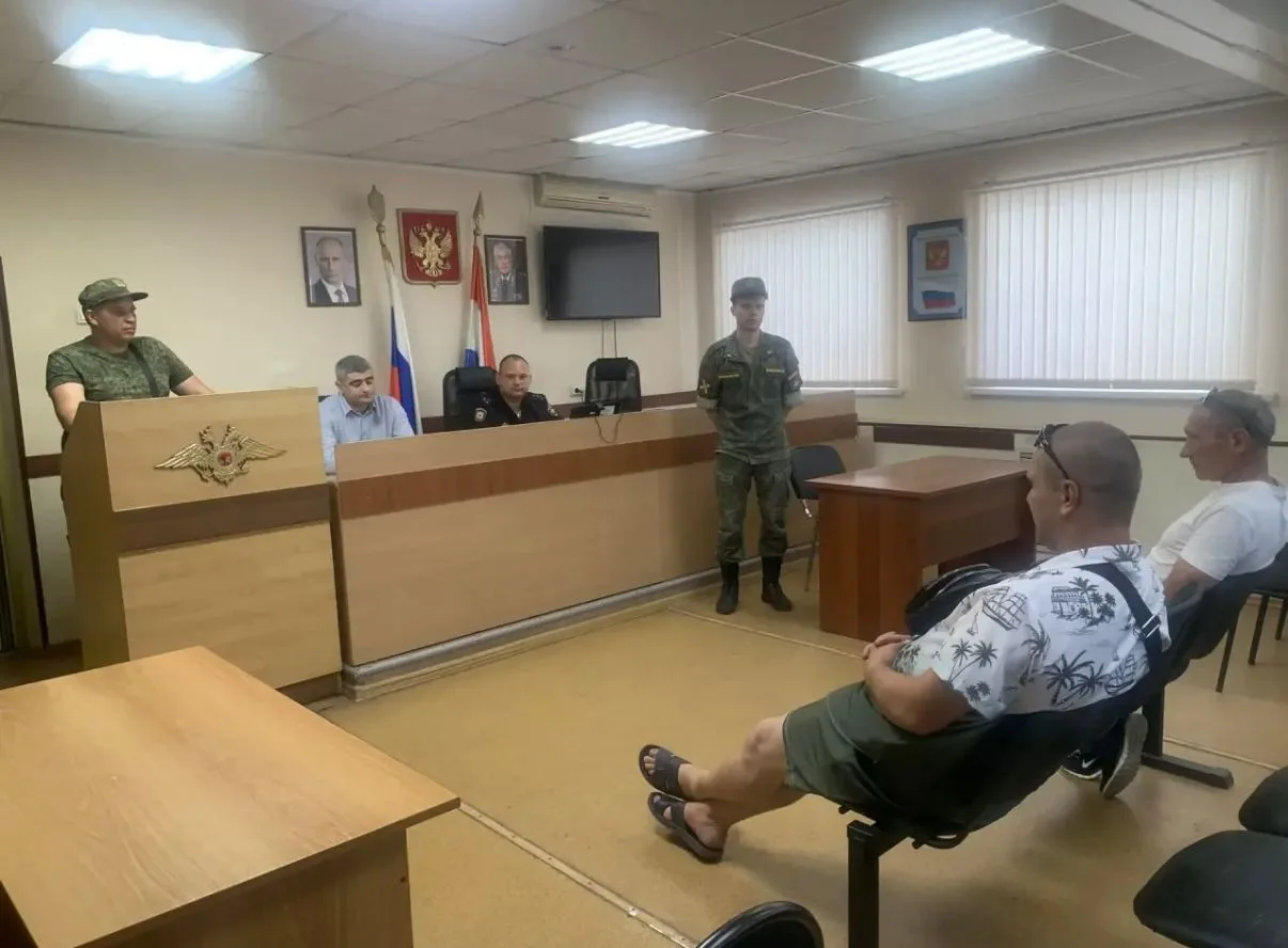 В Волжском районе состоялась встреча сотрудников МВД с лицами, состоящими на профилактическом учете
