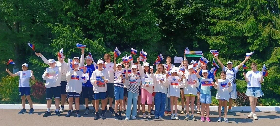 ⭐️Лагерь  "ИССЛЕДОВАТЕЛИ "⭐️ 

🗓Сегодня, 11 июня, в профильном лагере "Исследователи" МБОУ Нерастан