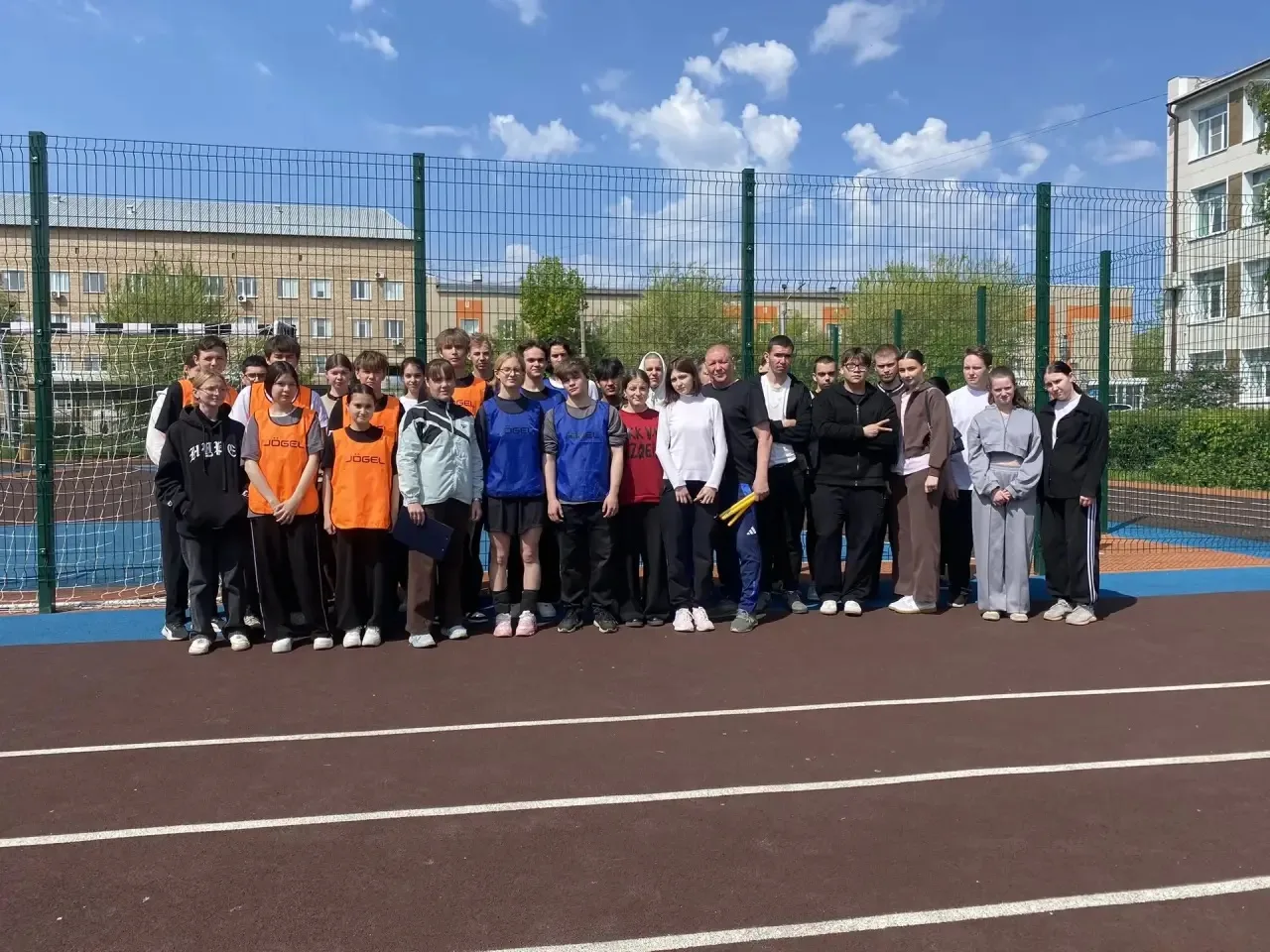 🏃‍♂️ Спортивная эстафета   Сегодня в Академии сервиса прошла эстафета в рамках областного месячника 