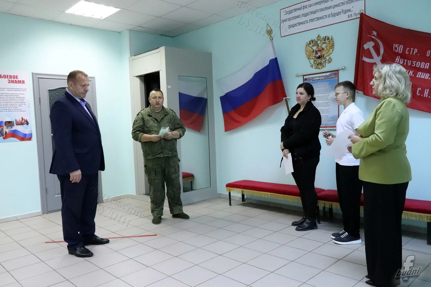 В Фатежском военкомате сегодня прошла торжественная церемония, на который были переданы...