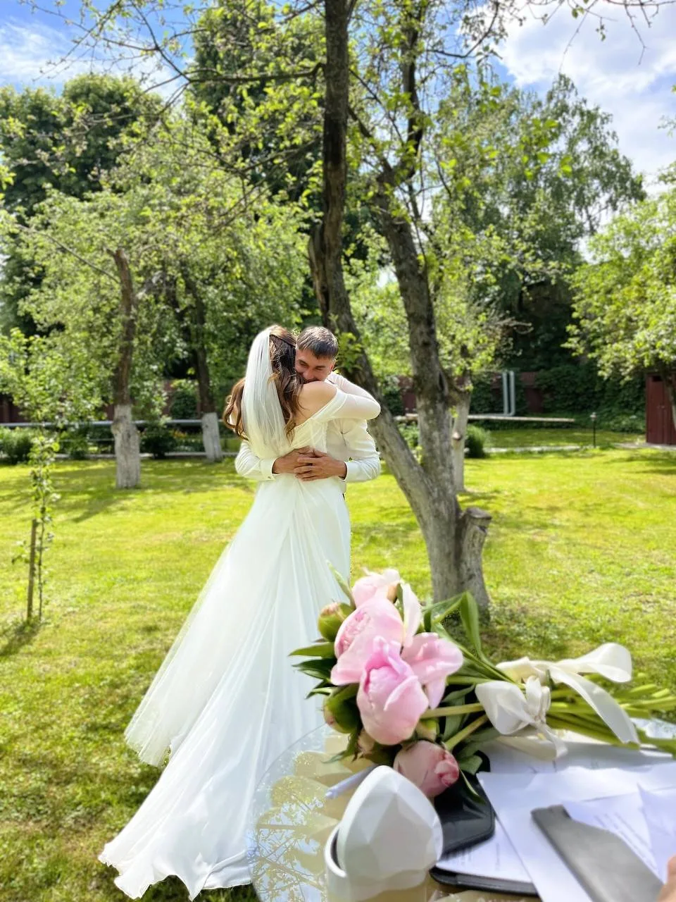💍 Пока одни выбирают для свадьбы ресторан или банкетный зал, Евгений и Татьяна сказали: «А почему б