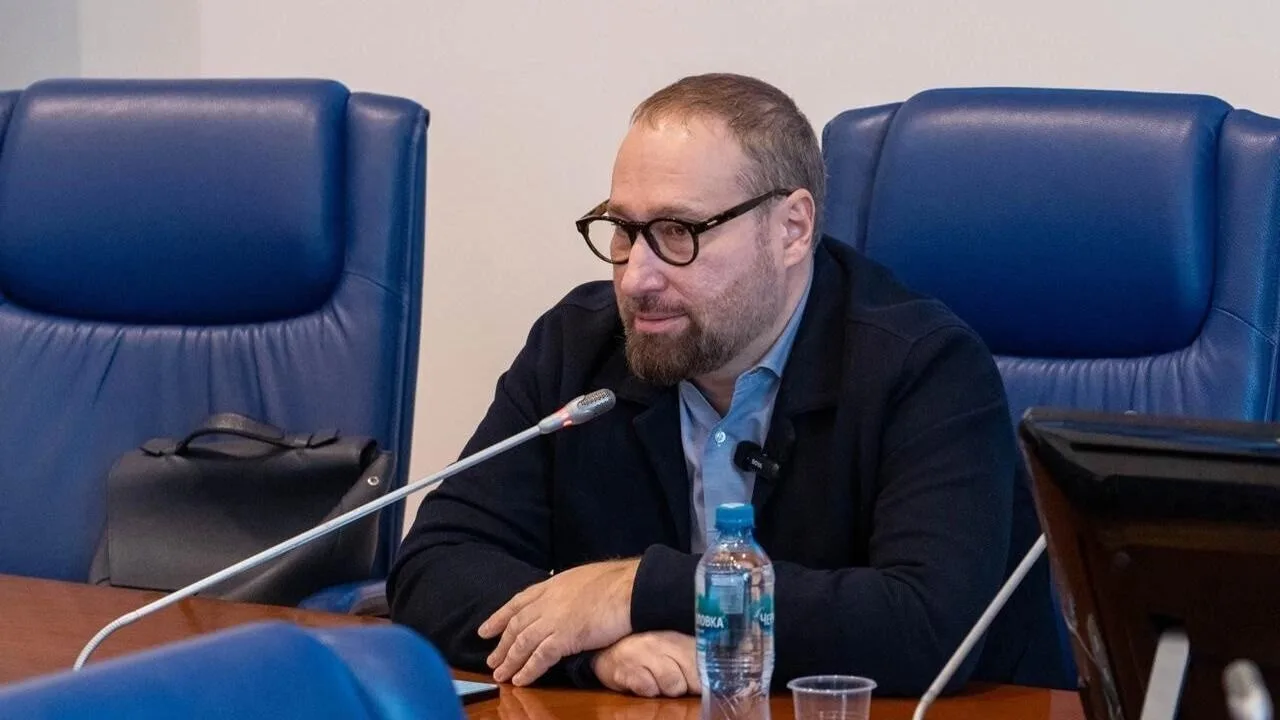 🤔 В Госдуме обвинили Apple в информационной войне из-за удаления VK