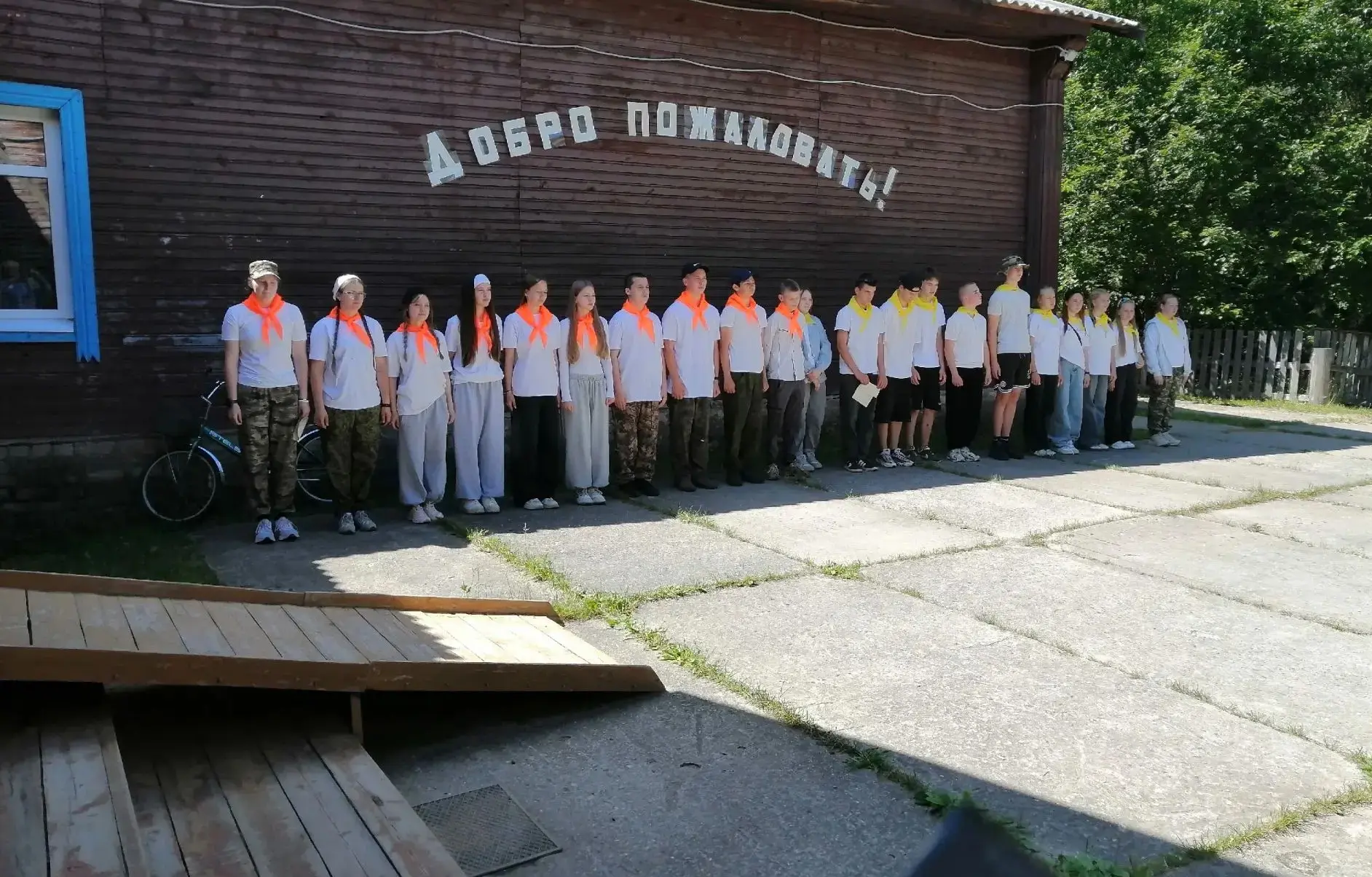 22 июня 2026 года на базе Потрусовской школы начал работу палаточный лагерь «Потрусовская искра». В 