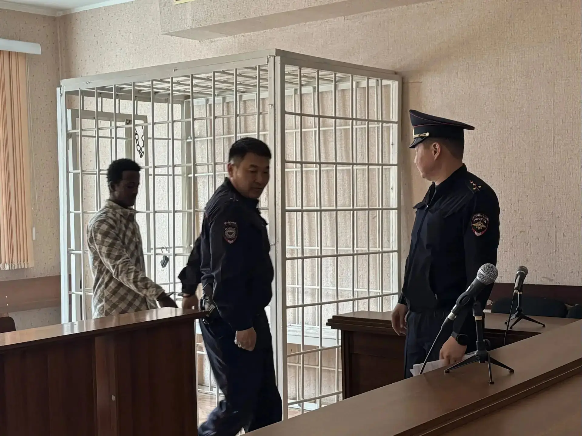 Нелегал из Эфиопии пересёк границу в Забайкалье и попался пограничникам  Нелегала из Эфиопии задержа