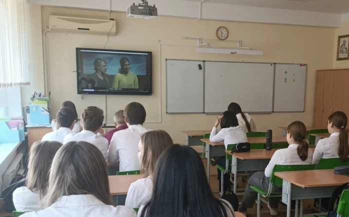 💡НЕДЕЛЯ ПСИХОЛОГИИ.🌀  ✨📽️ Сегодня, 15 апреля 2026г,  ученики 8г и 8у классов  посмотрели короткометр