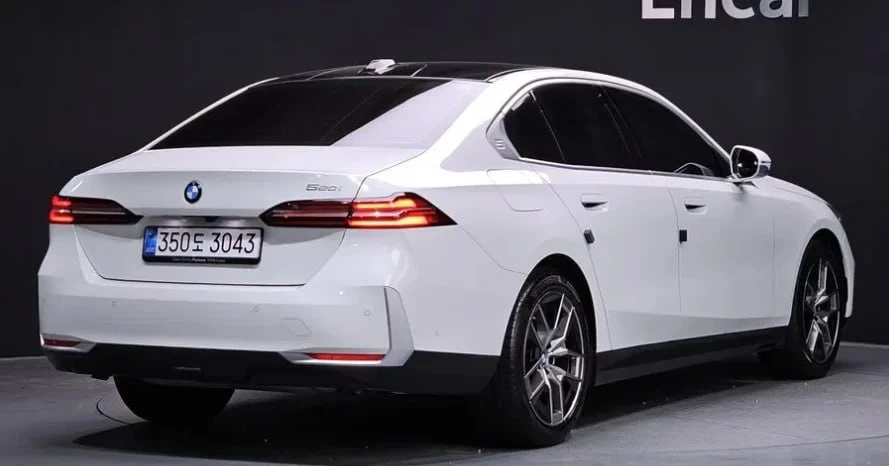 🇩🇪 BMW 5 SERIES - идеальная «пятёрка»!  Элегантная «пятёрка» сочетает в себе драйв, комфорт и высоча