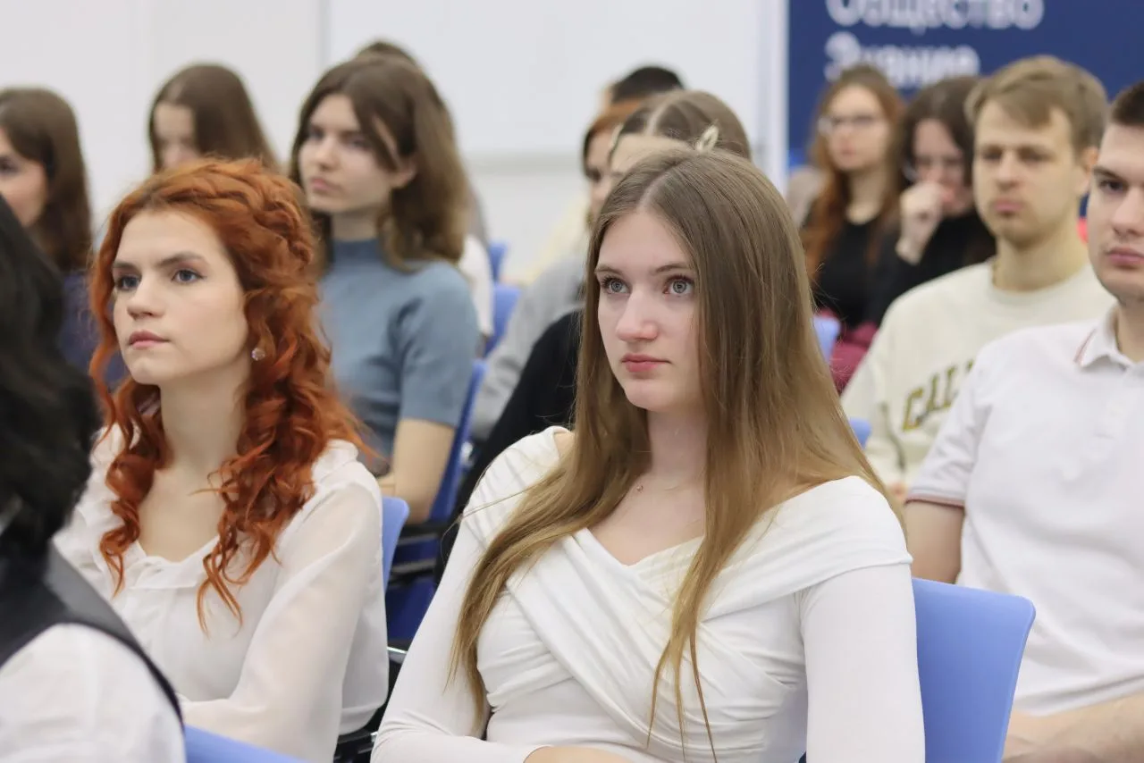 Наука трех стран 🇷🇺🇨🇳🇰🇿   В ГСГУ стартовала Международная конференция «Язык: категории, функции, реч