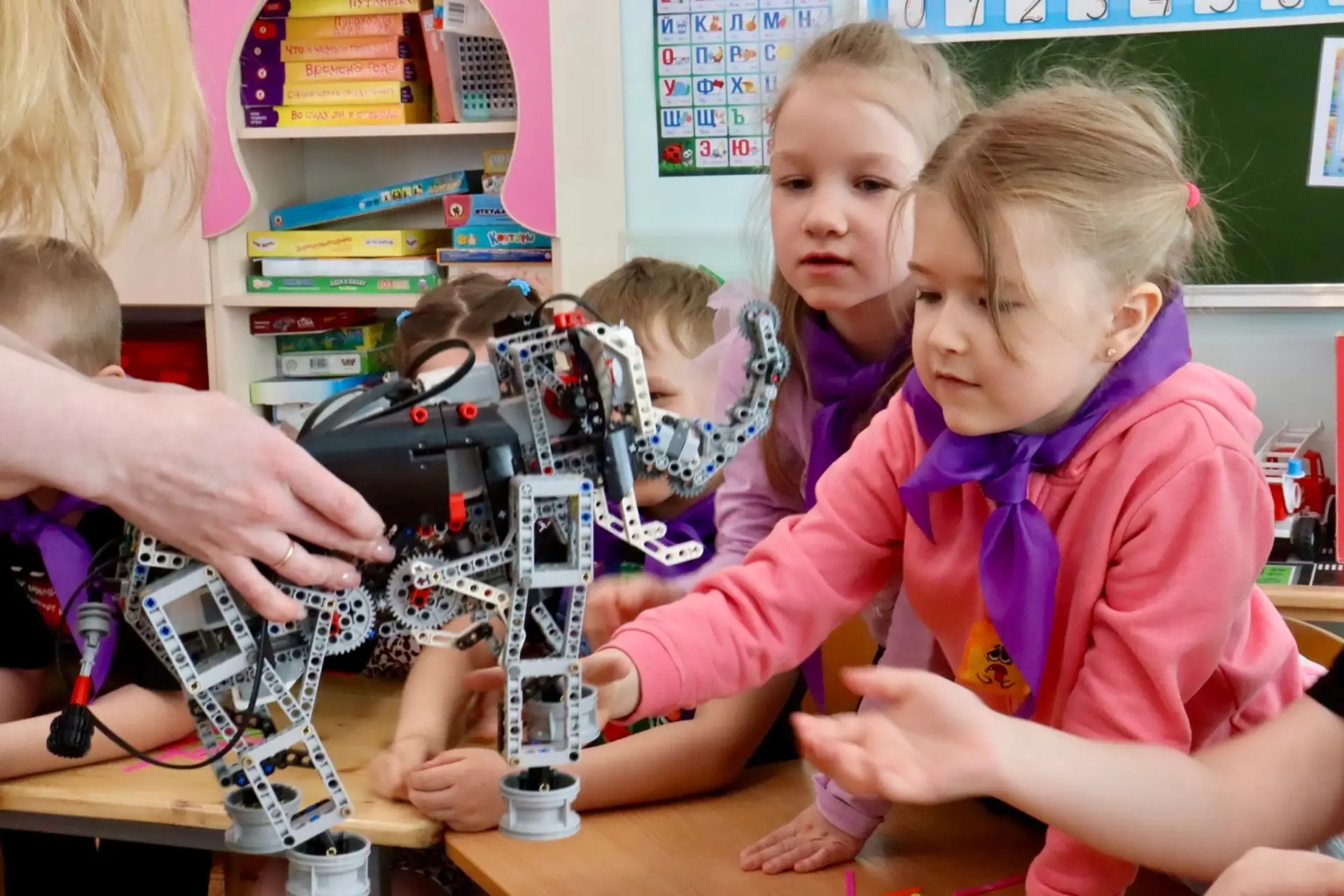 🤖 Путь в науку начинается с детского сада!
