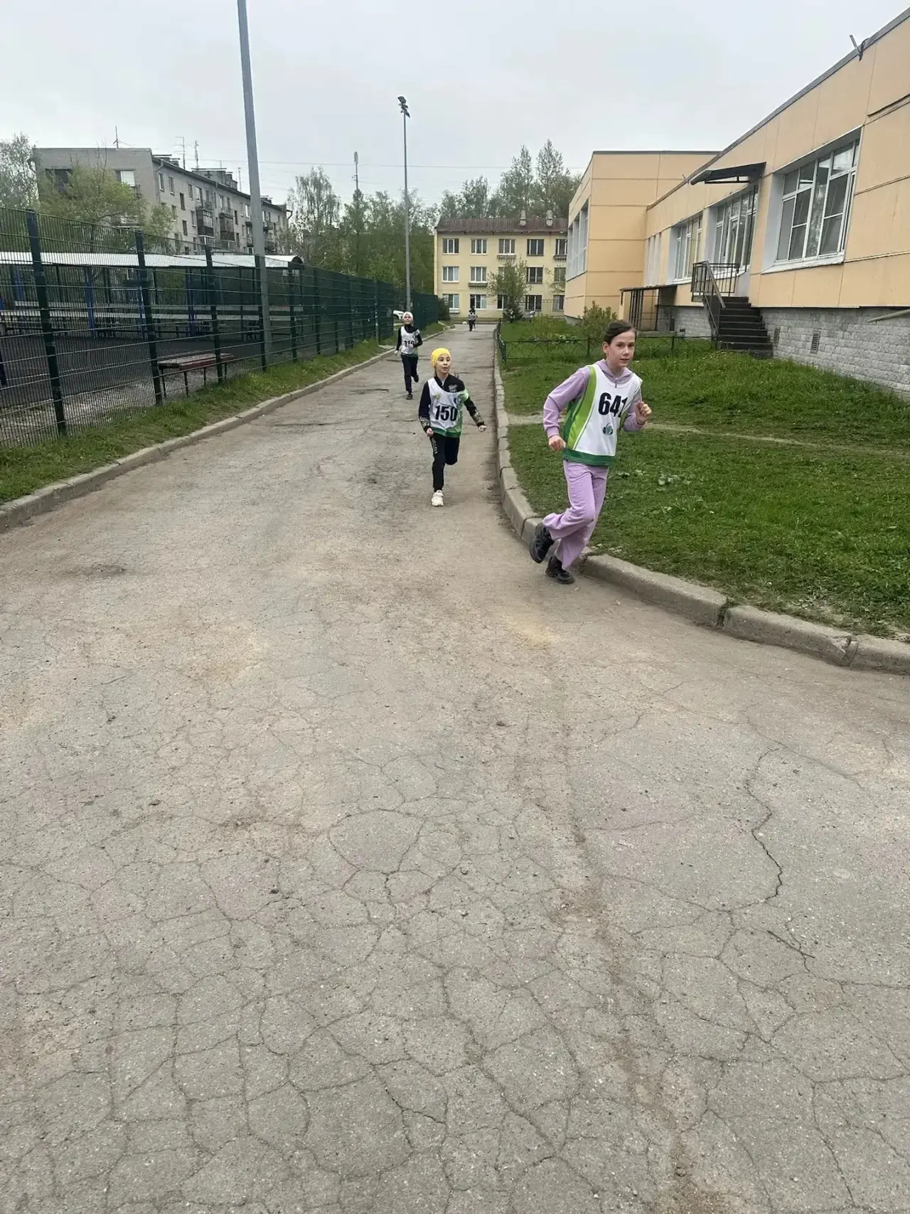 Сегодня учащиеся 2‑го, 4‑го и 6‑го классов нашей школы приняли участие во Всероссийском физкультурно